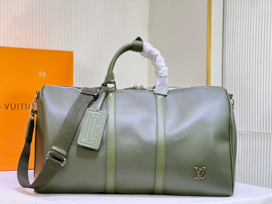 Louis Vuitton Travel Bags For Men #1046047