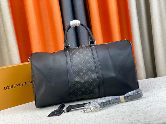 Louis Vuitton Travel Bags For Men #1069132