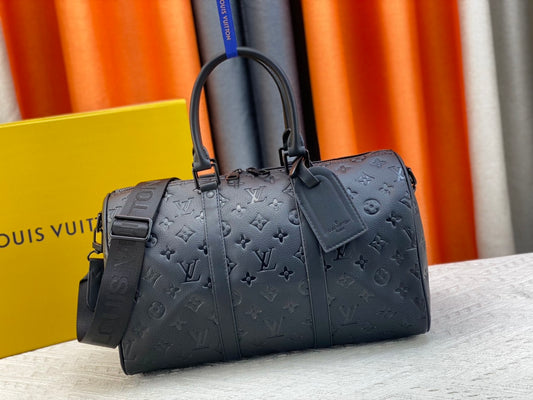 Louis Vuitton Travel Bags For Men #1113642