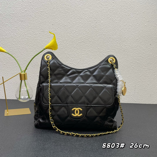 Chanel Aaa Quality Shoulder Bags For Women #1122195