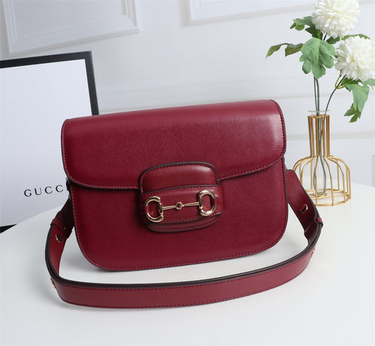 Gucci Aaa Quality Shoulder Bags For Women #1125405