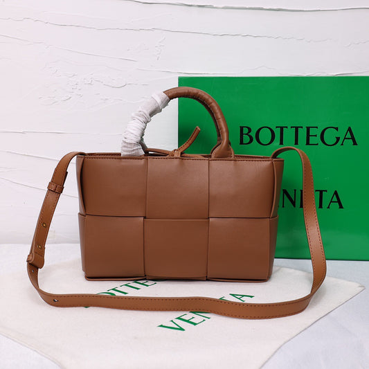 Bottega Veneta Bv Aaa Quality Handbags For Women #1125572