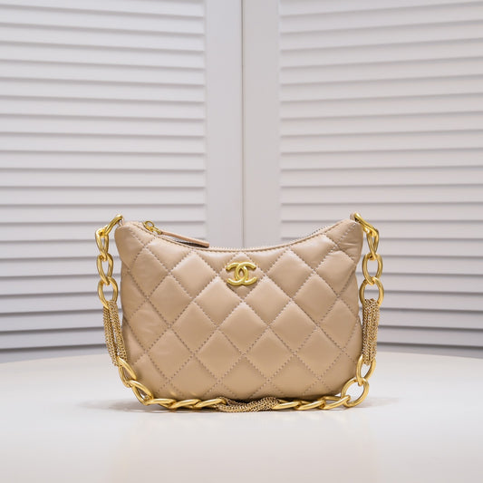 Chanel Aaa Quality Shoulder Bags For Women #1126598