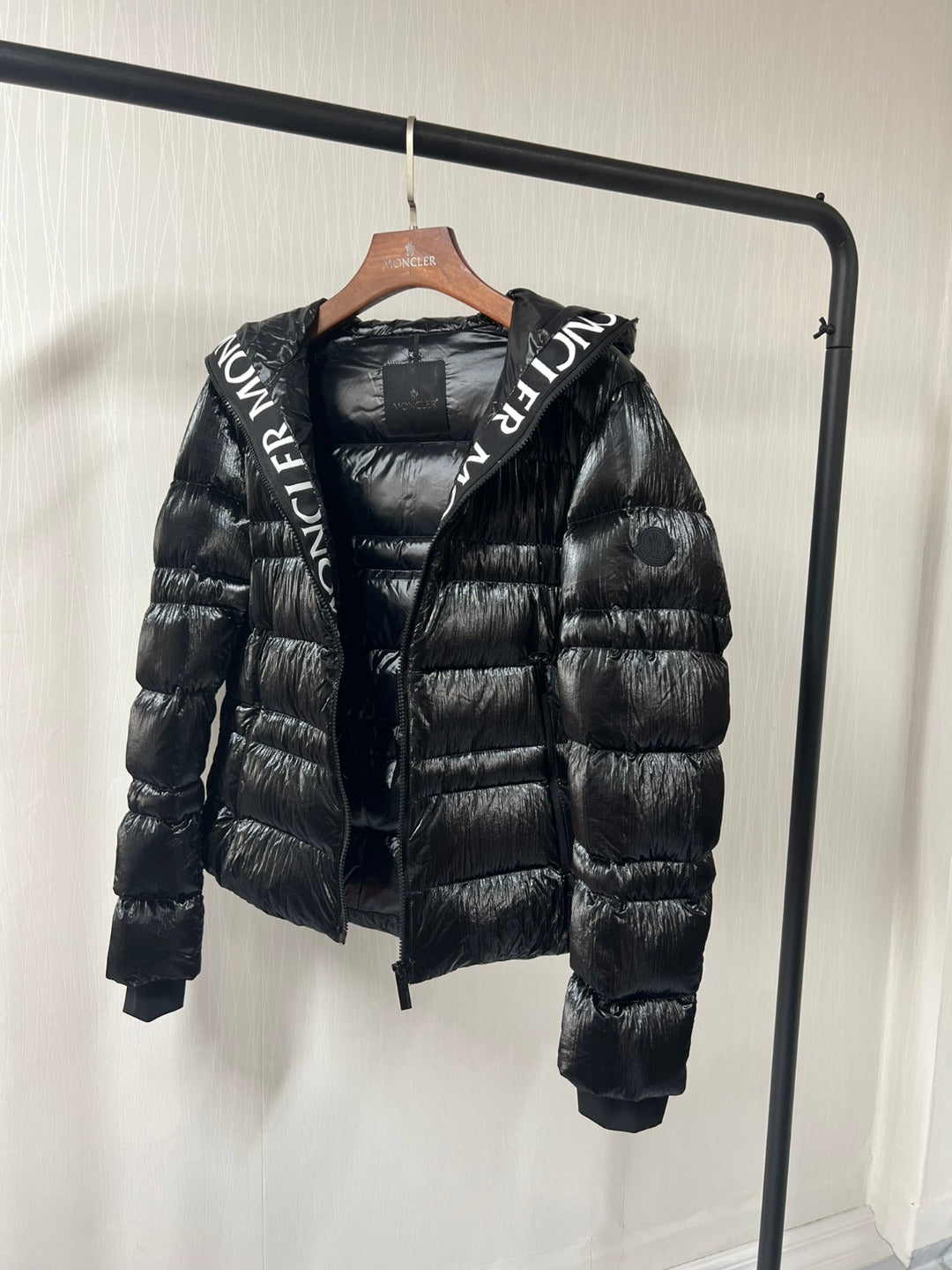 Moncler Down Feather Coat Long Sleeved For Women #1131301