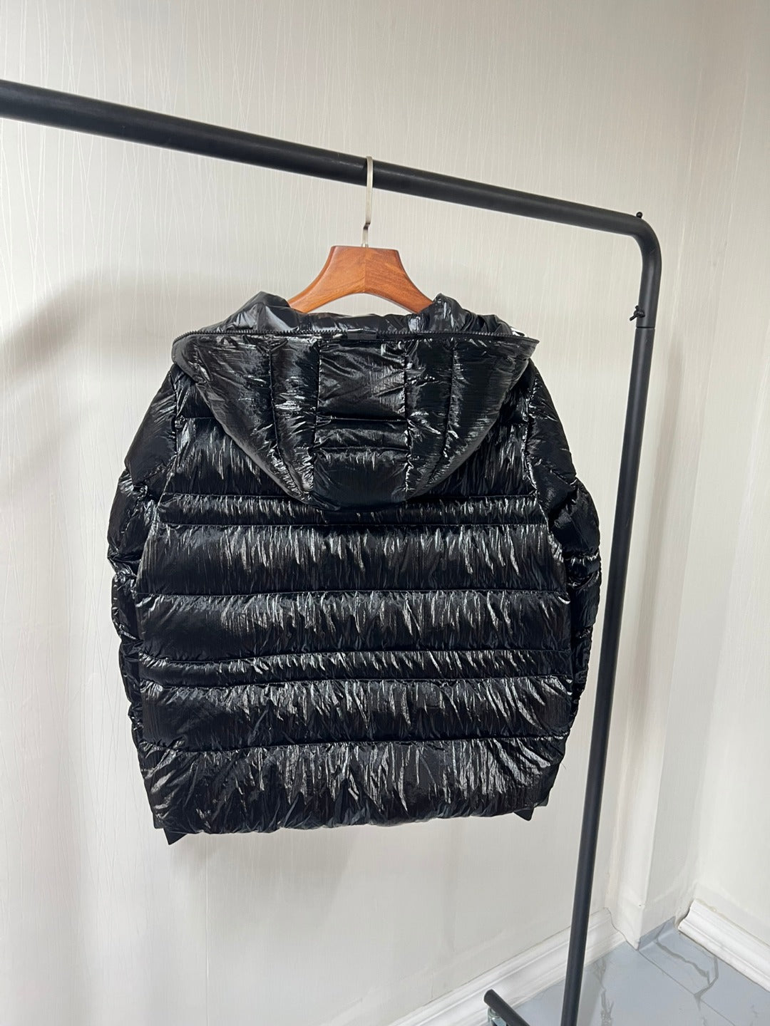 Moncler Down Feather Coat Long Sleeved For Women #1131301