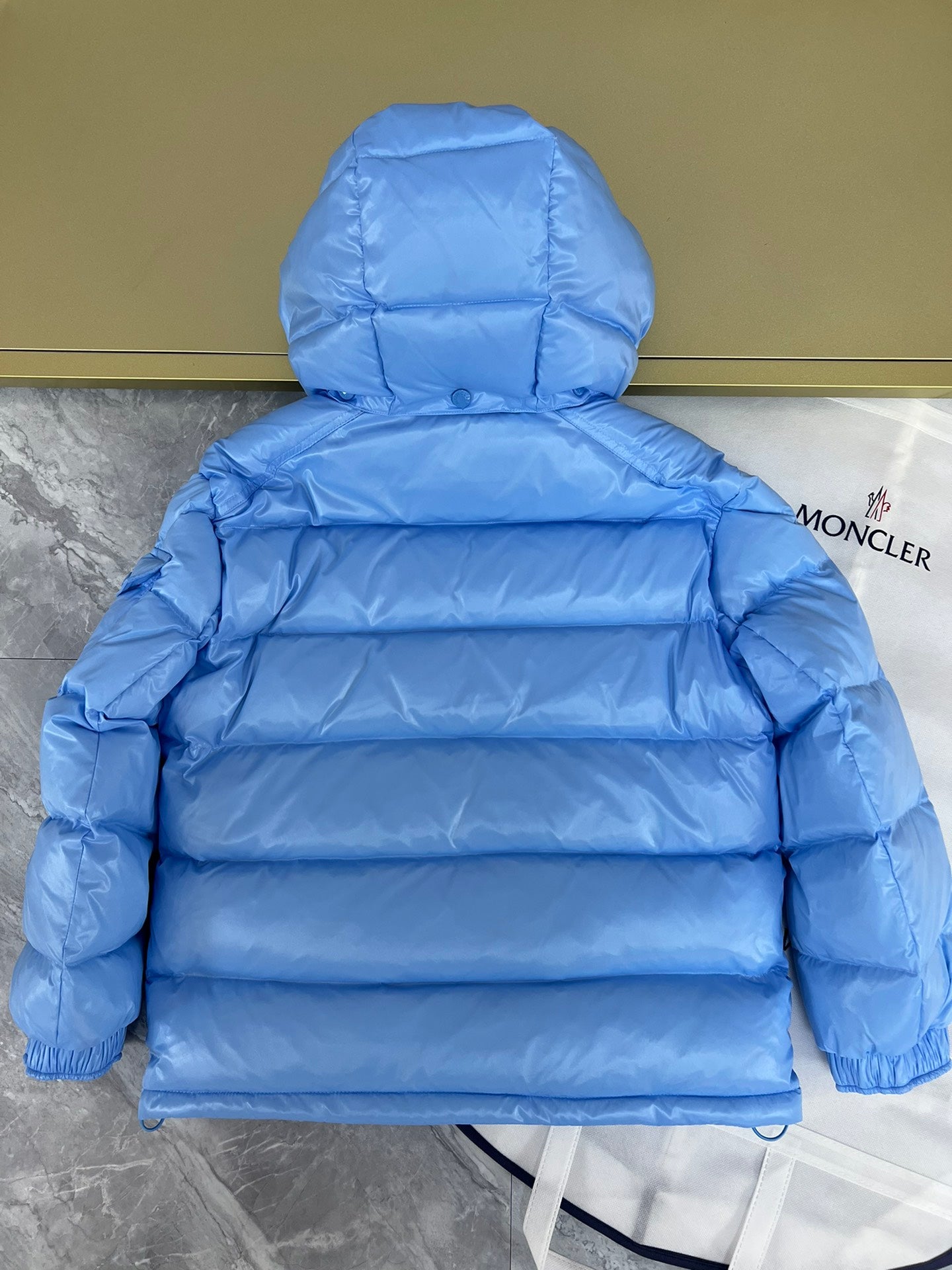 Moncler Down Feather Coat Long Sleeved For Women #1155106