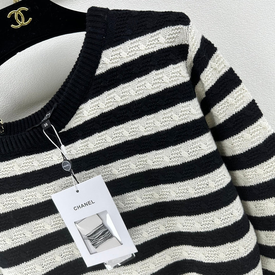 Chanel Sweaters Long Sleeved For Women #1228494