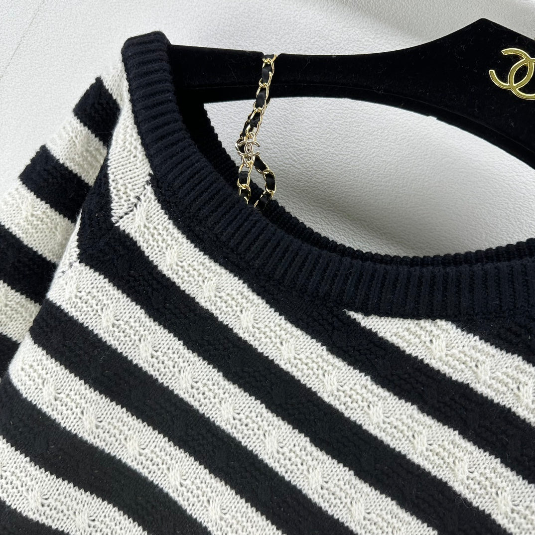 Chanel Sweaters Long Sleeved For Women #1228494