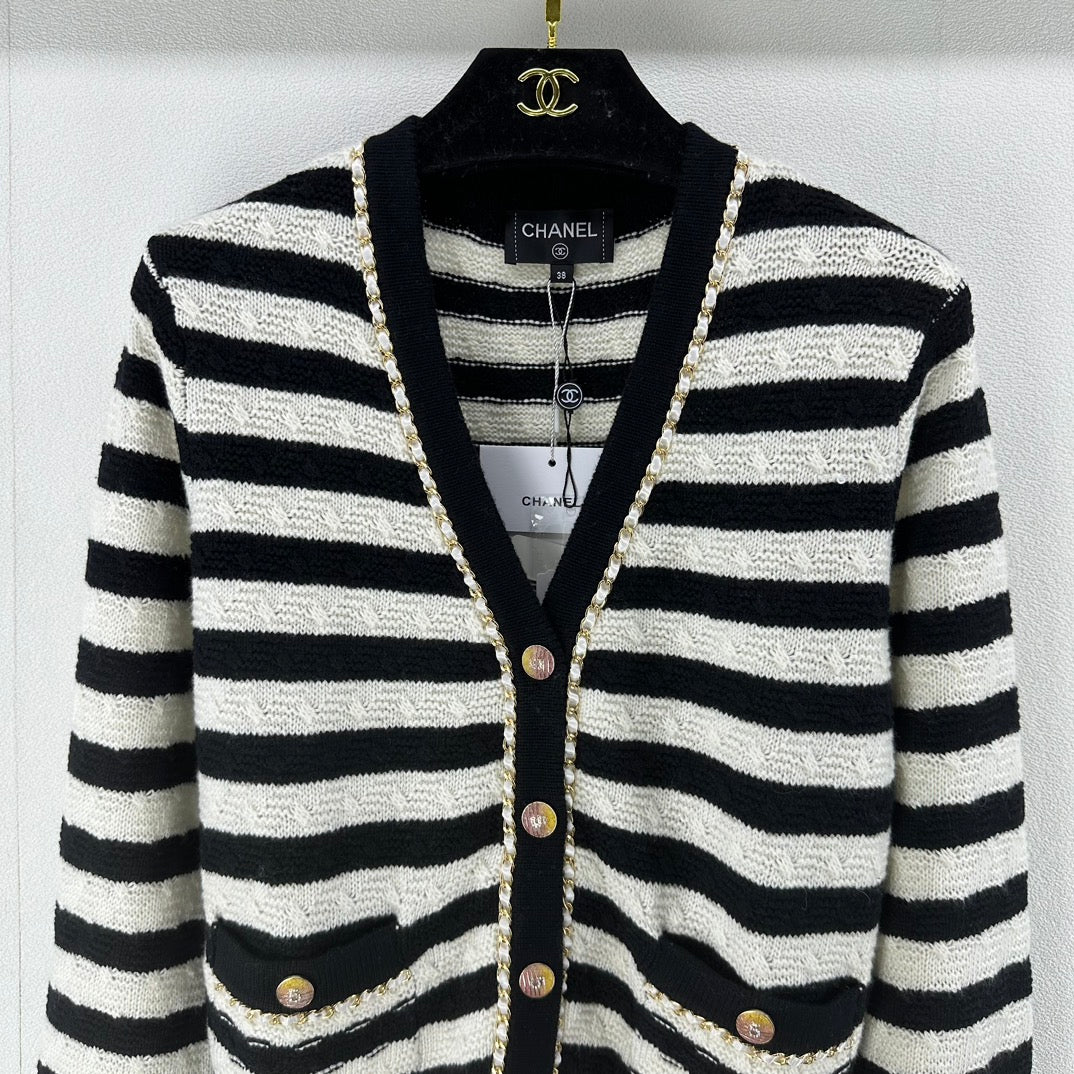 Chanel Sweaters Long Sleeved For Women #1228499