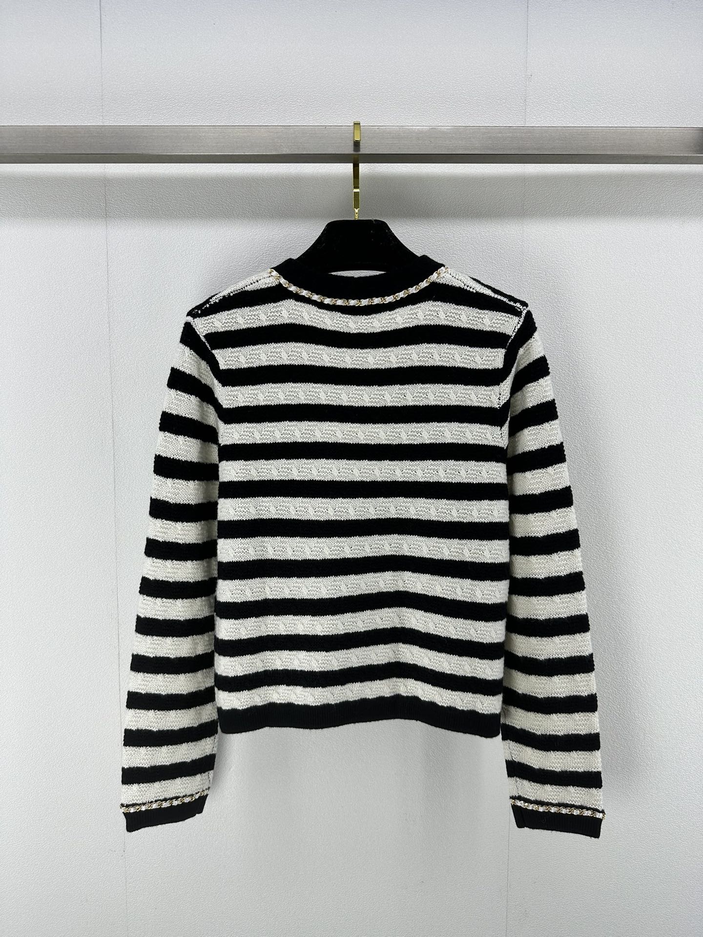 Chanel Sweaters Long Sleeved For Women #1228499