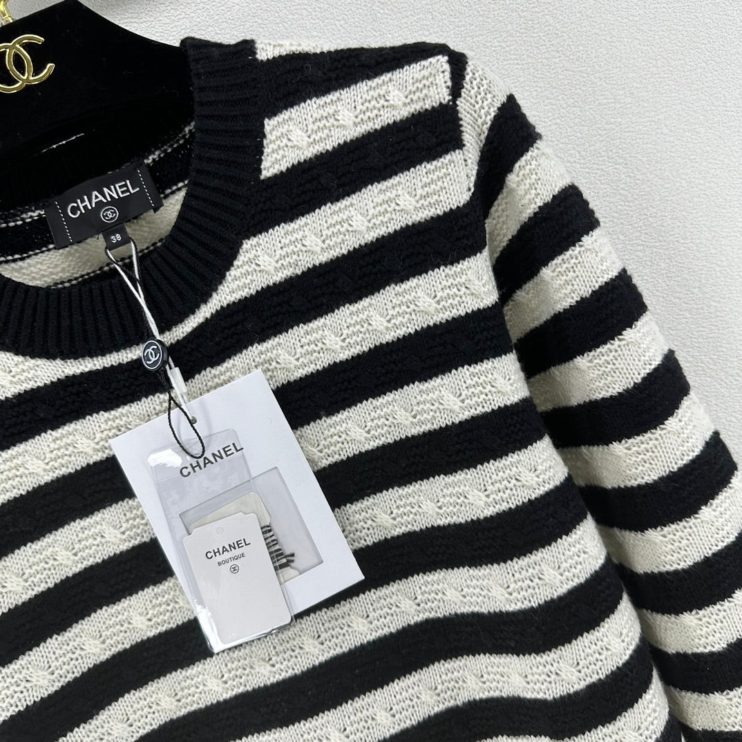 Chanel Sweaters Long Sleeved For Women #1228500