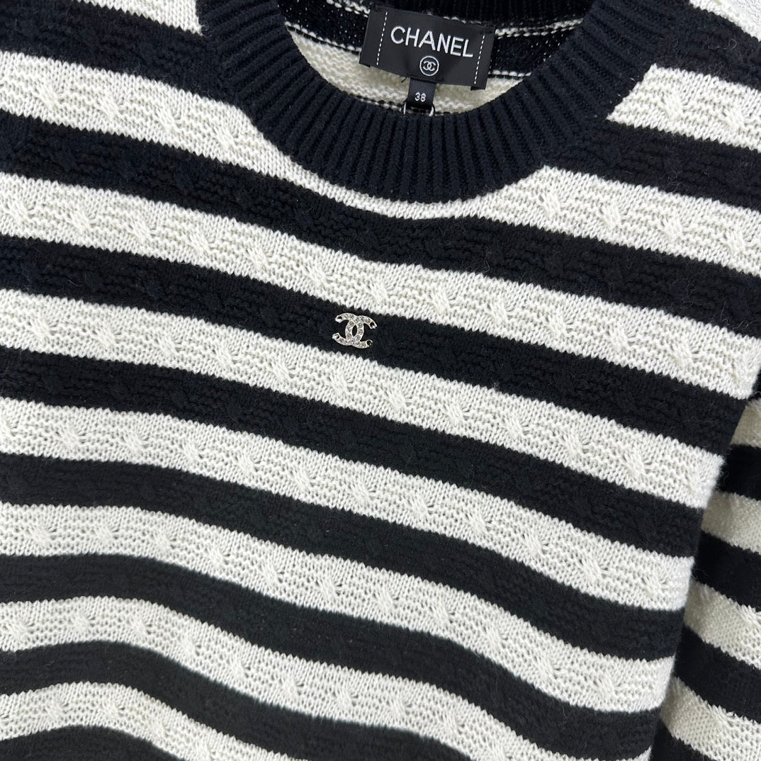 Chanel Sweaters Long Sleeved For Women #1228500