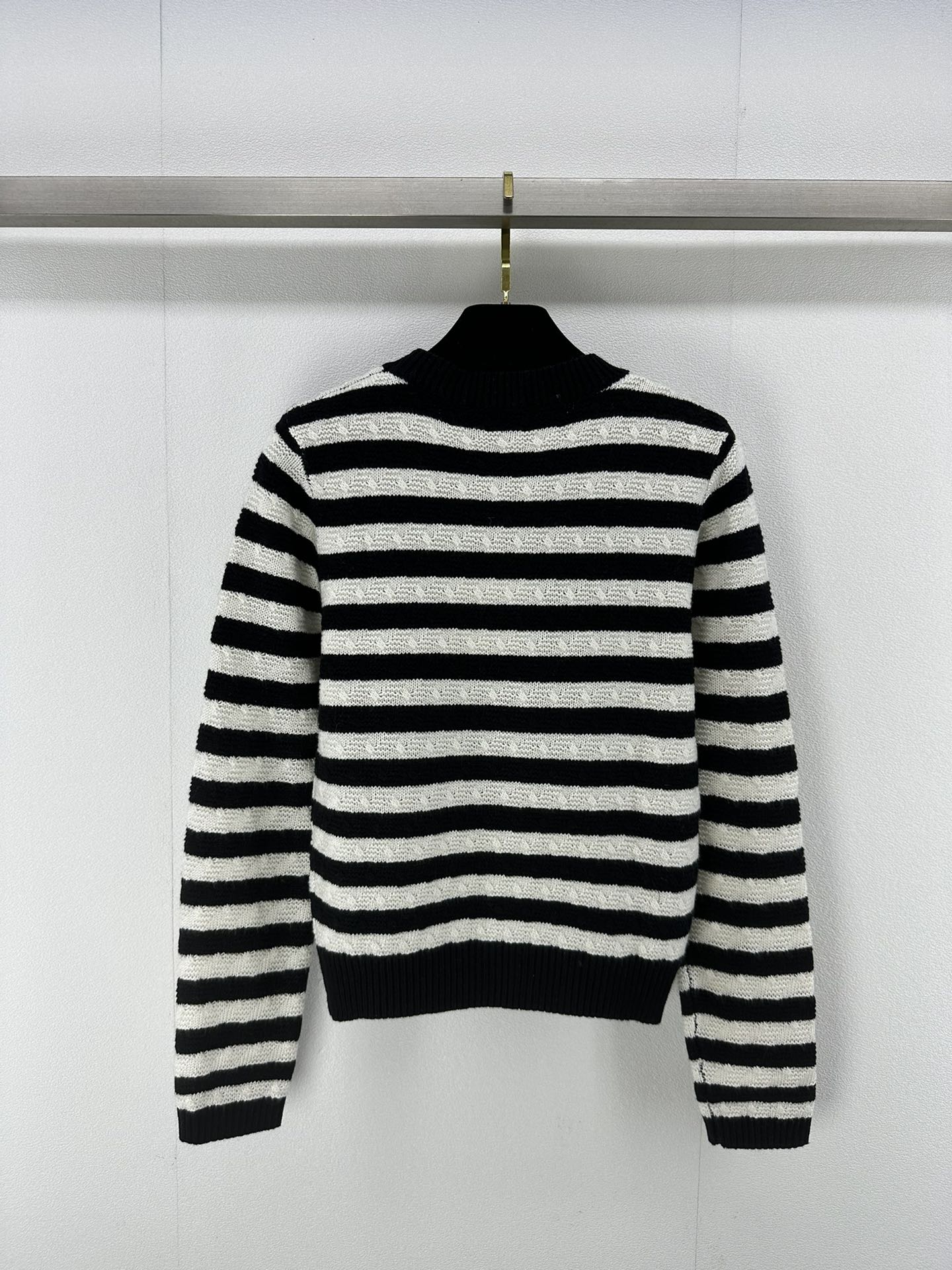 Chanel Sweaters Long Sleeved For Women #1228500