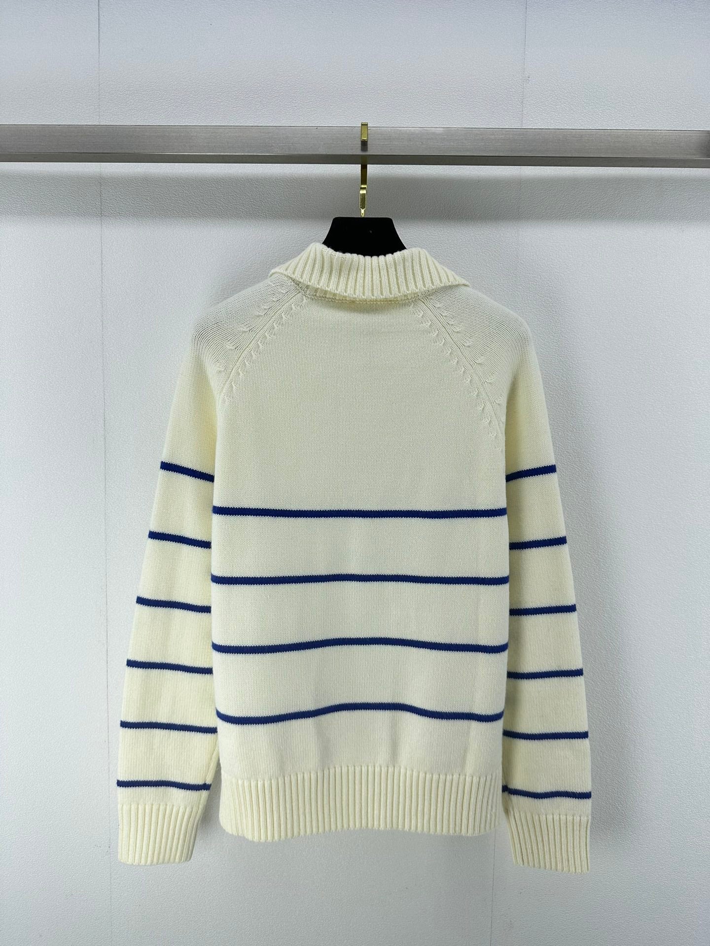 Celine Sweaters Long Sleeved For Women #1237660