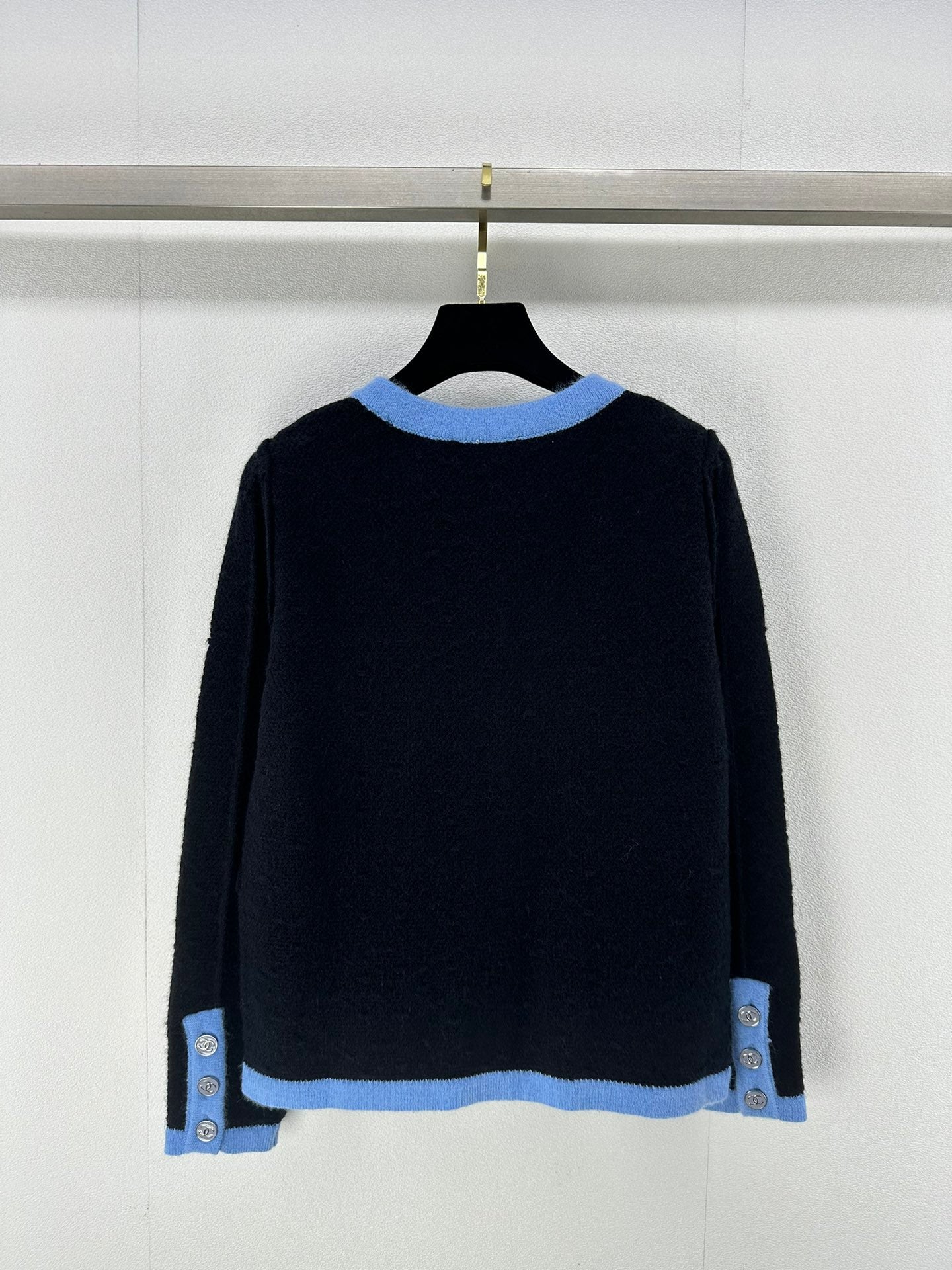 Chanel Sweaters Long Sleeved For Women #1237672