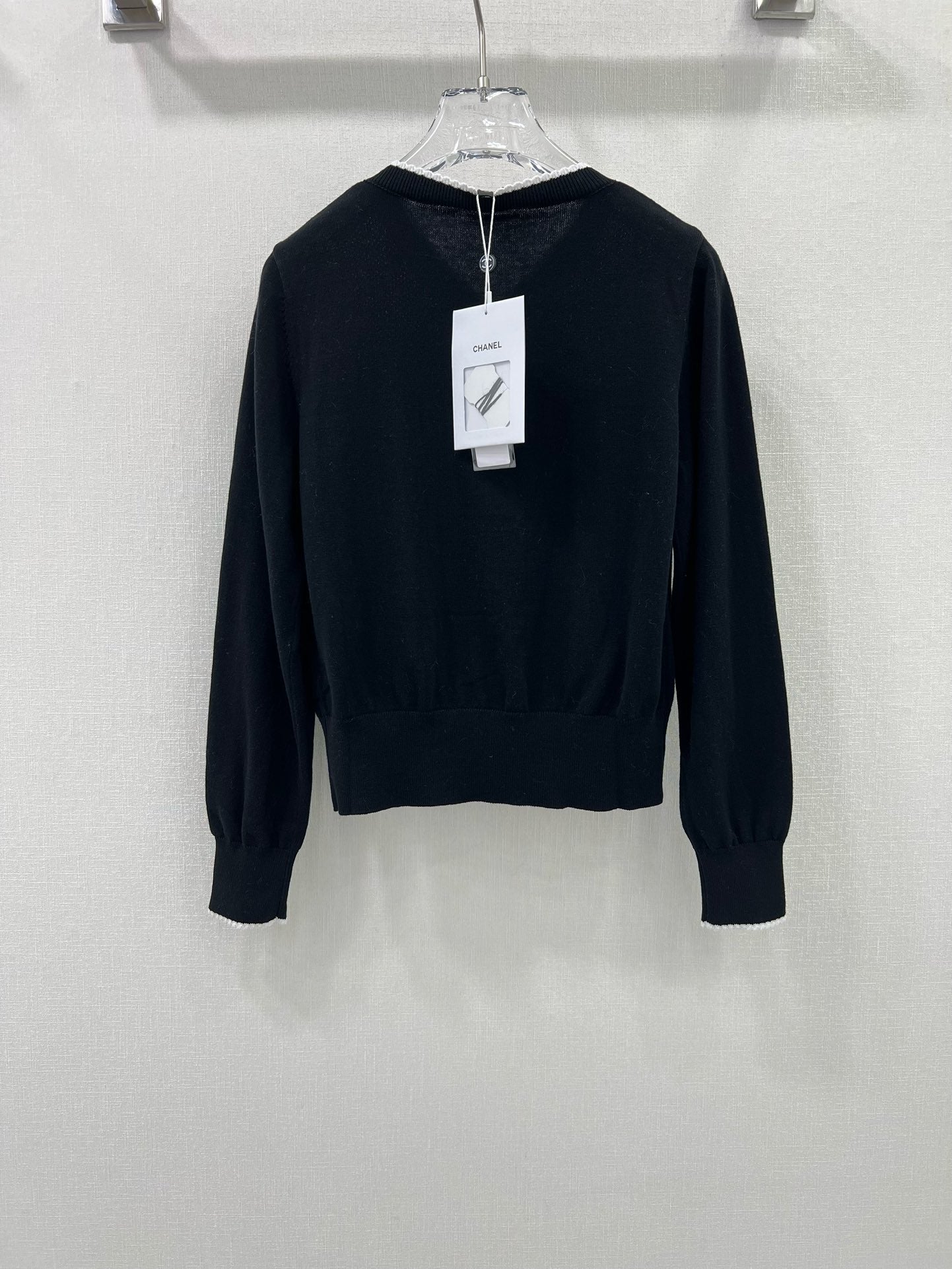 Chanel Sweaters Long Sleeved For Women #1237684