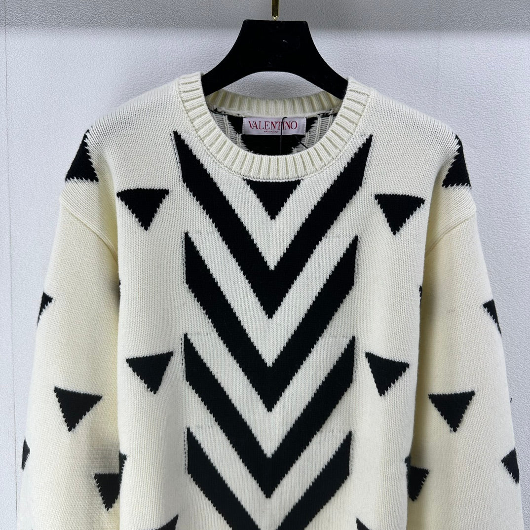 Valentino Sweaters Long Sleeved For Women #1237730