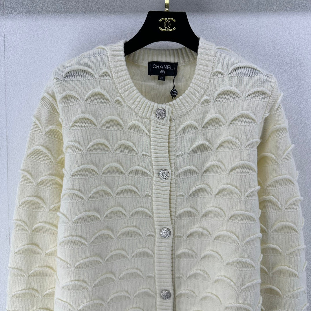 Chanel Sweaters Long Sleeved For Women #1239562