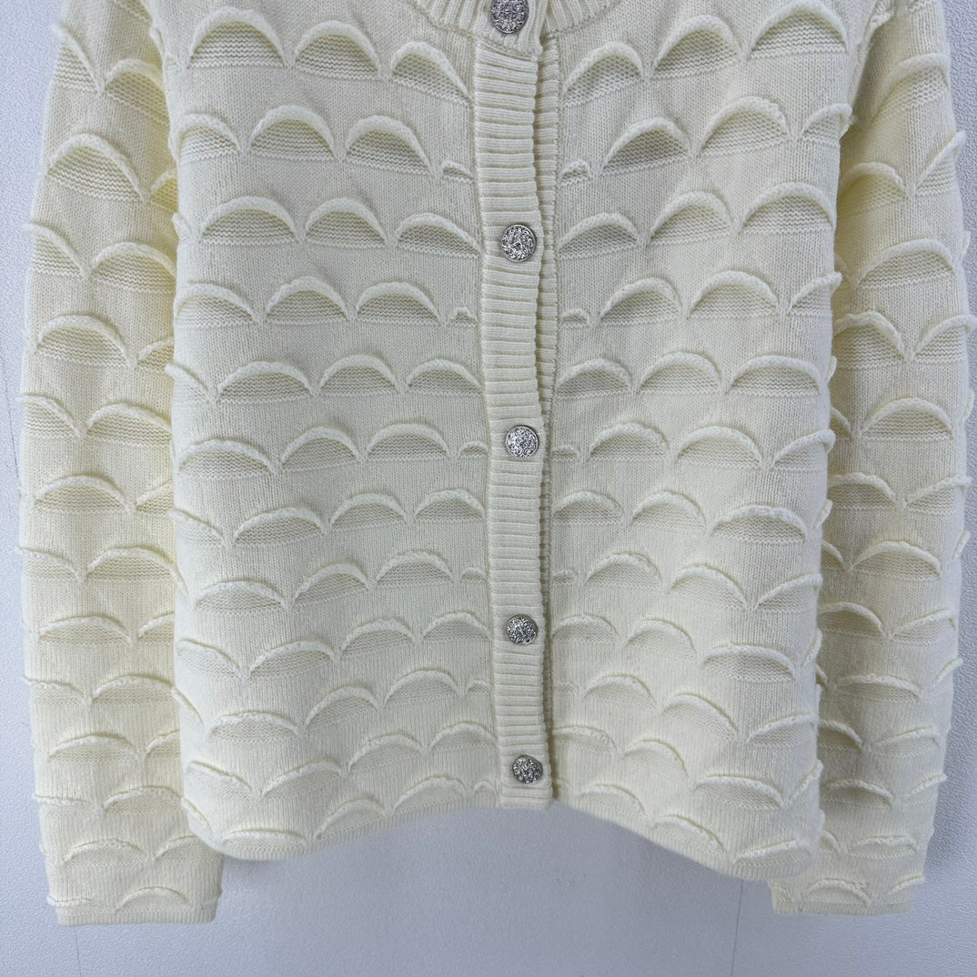 Chanel Sweaters Long Sleeved For Women #1239562