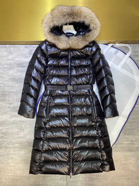 Moncler Down Feather Coat Long Sleeved For Women #1240182