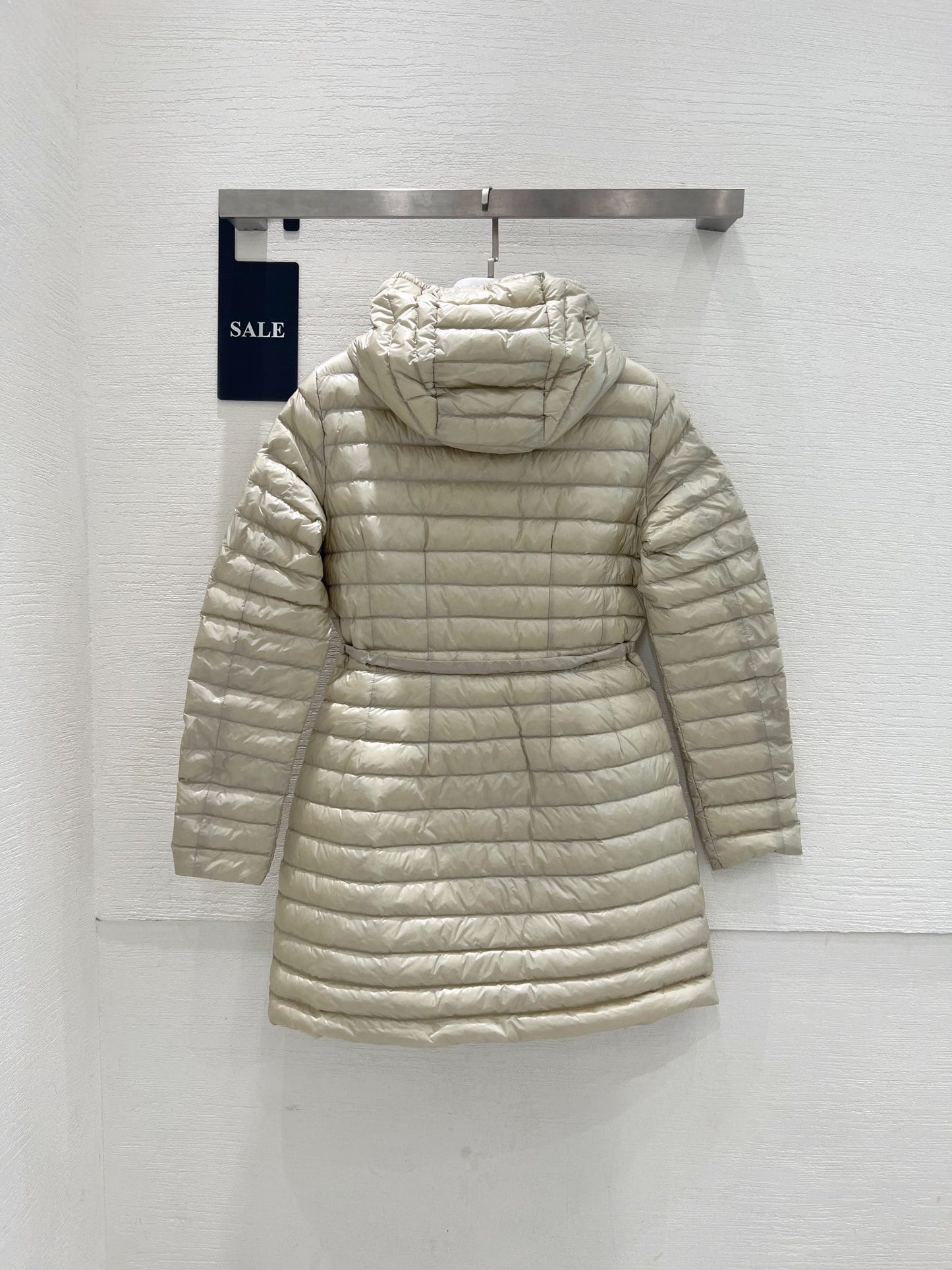 Moncler Down Feather Coat Long Sleeved For Women #1240183