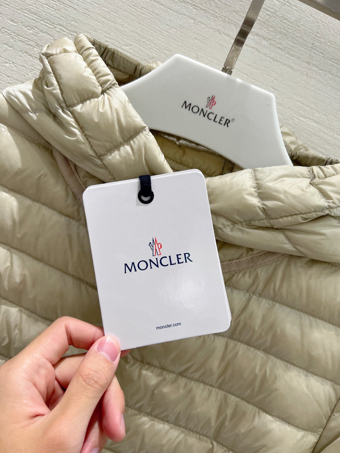 Moncler Down Feather Coat Long Sleeved For Women #1240183