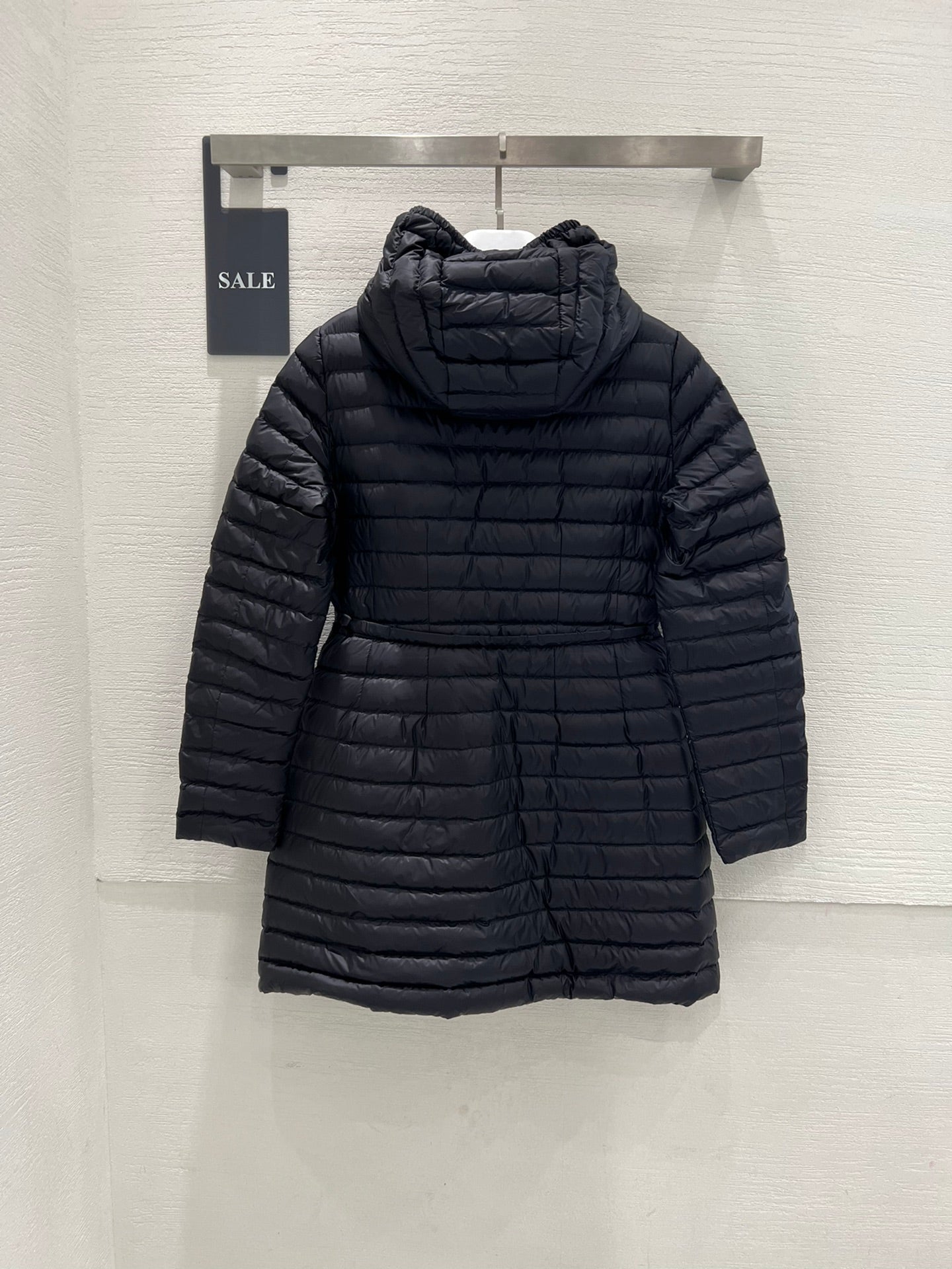 Moncler Down Feather Coat Long Sleeved For Women #1240185