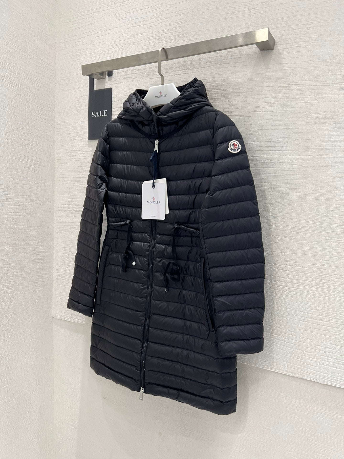 Moncler Down Feather Coat Long Sleeved For Women #1240185