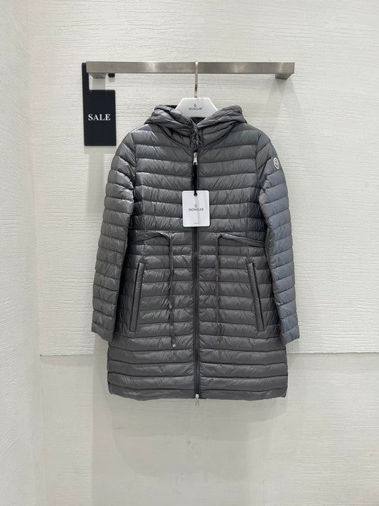 Moncler Down Feather Coat Long Sleeved For Women #1240186