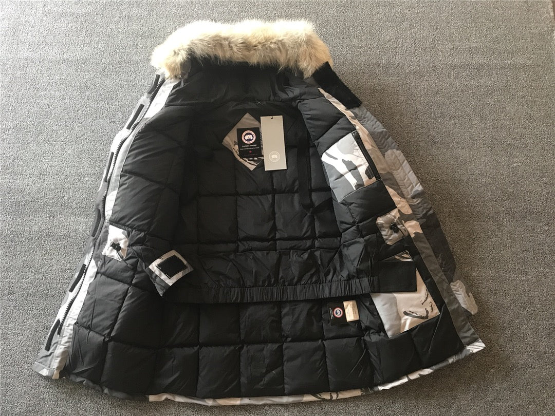 Canada Goose Down Feather Coat Long Sleeved For Women #1242250