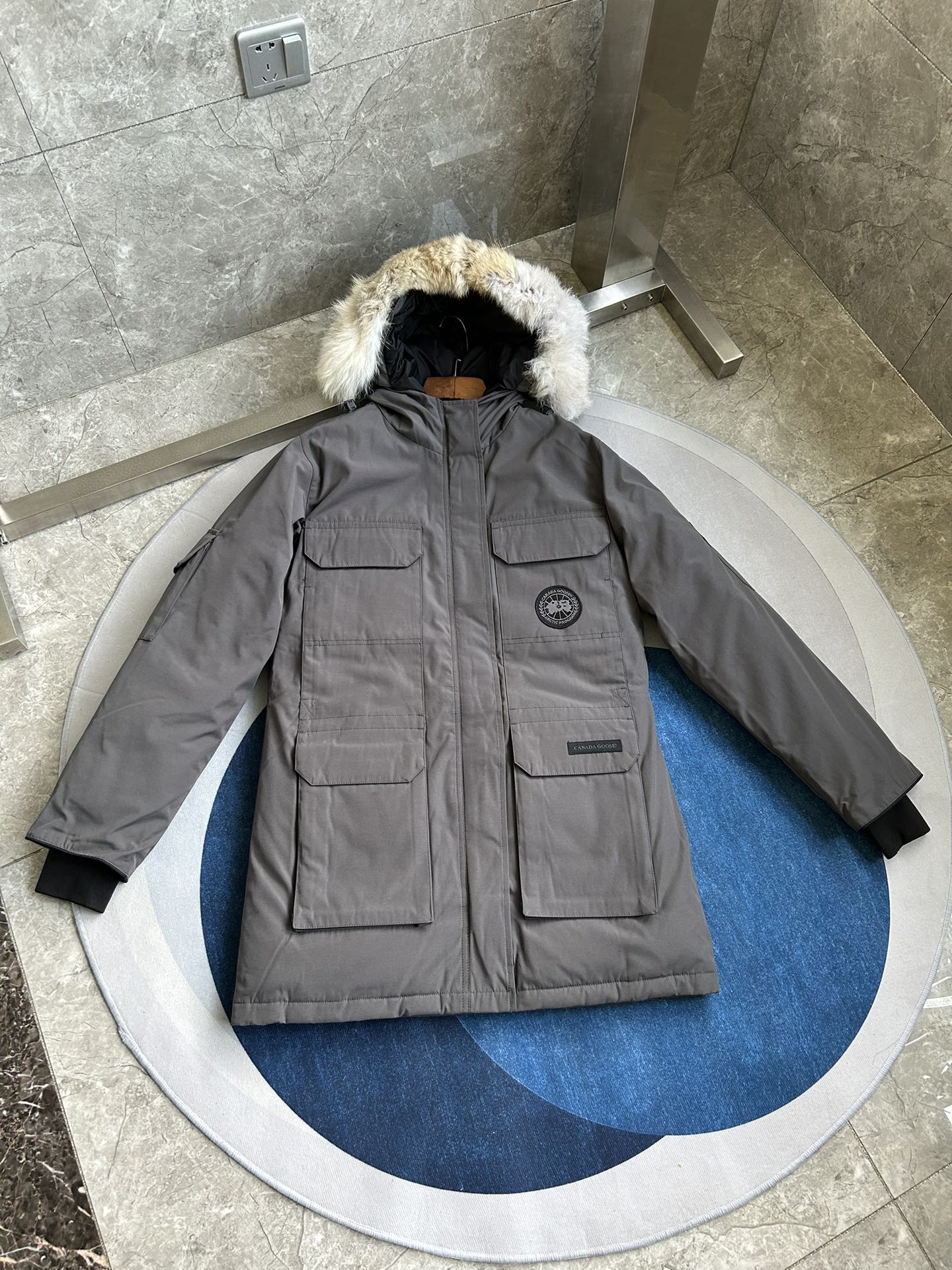 Canada Goose Down Feather Coat Long Sleeved For Women #1242264