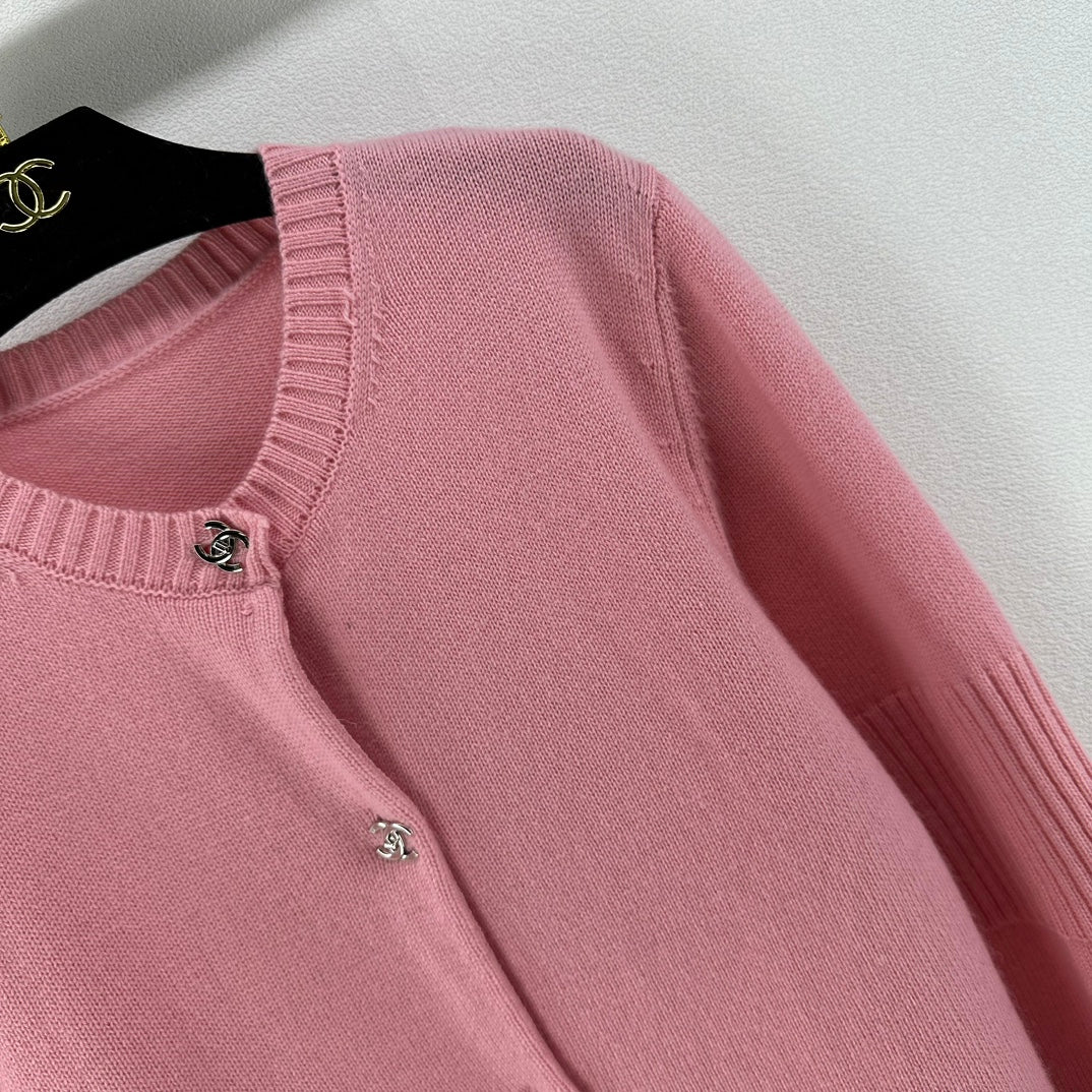 Chanel Sweaters Long Sleeved For Women #1242642