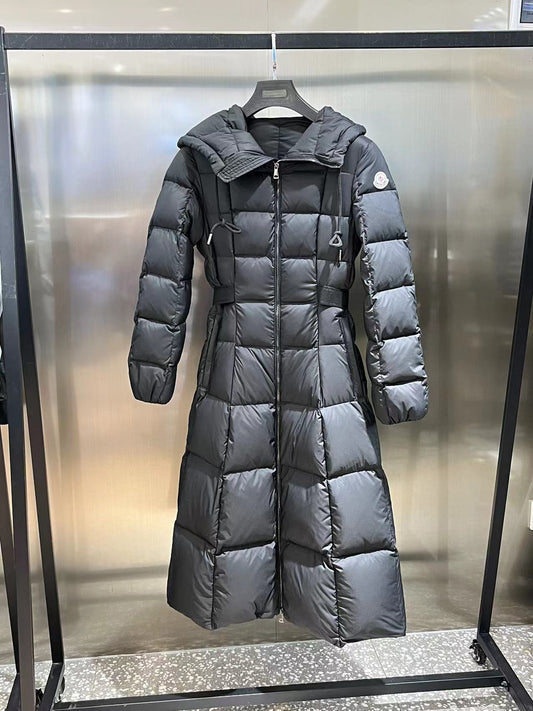 Moncler Down Feather Coat Long Sleeved For Women #1243582