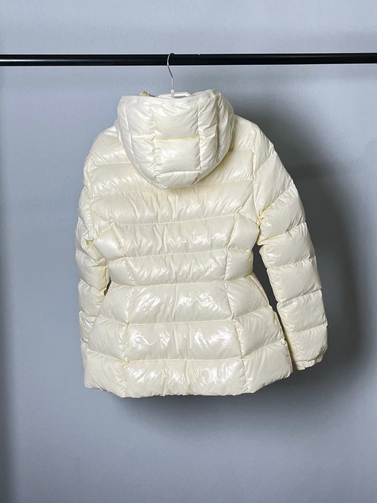 Moncler Down Feather Coat Long Sleeved For Women #1245018