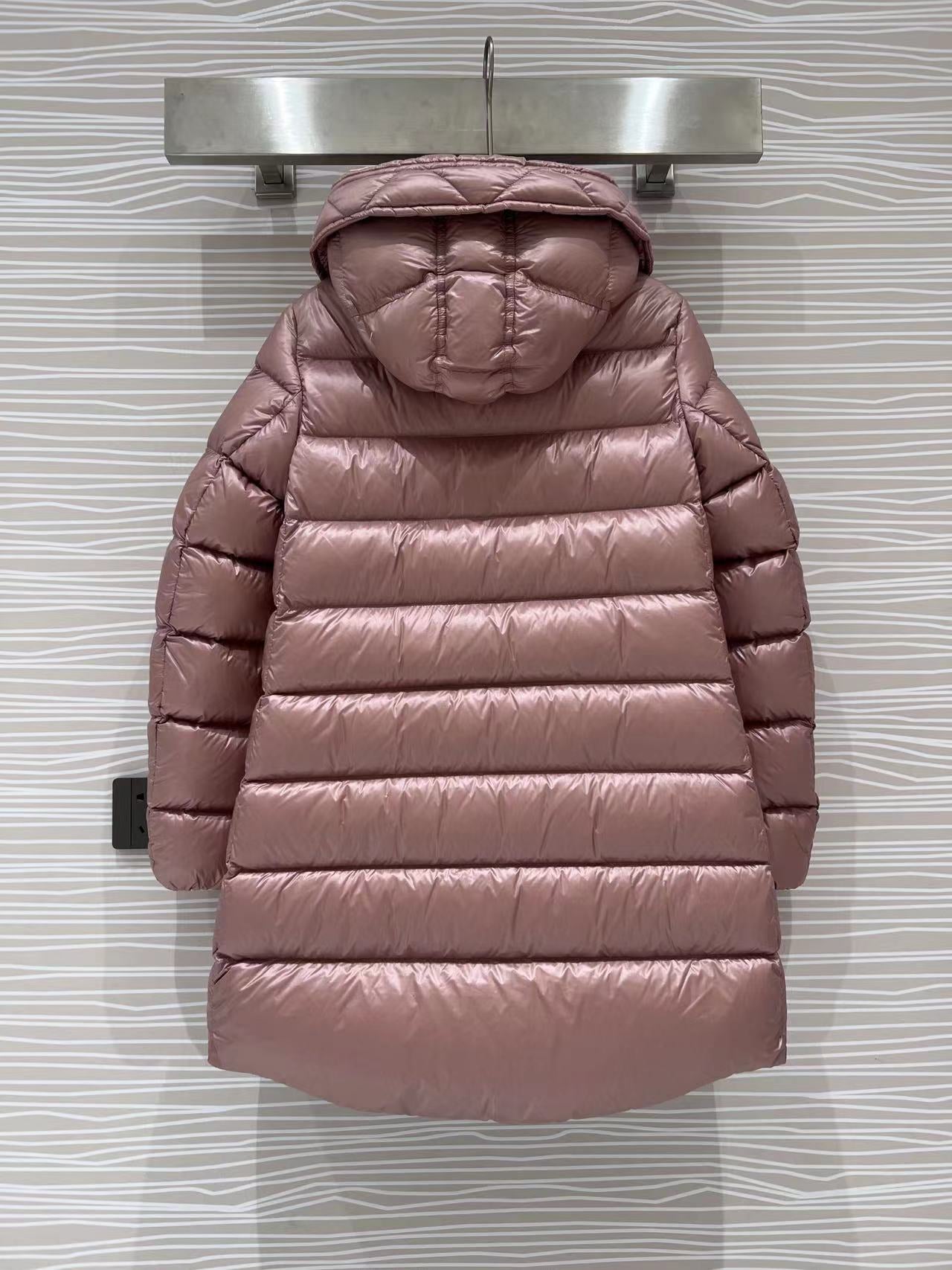 Moncler Down Feather Coat Long Sleeved For Women #1250939