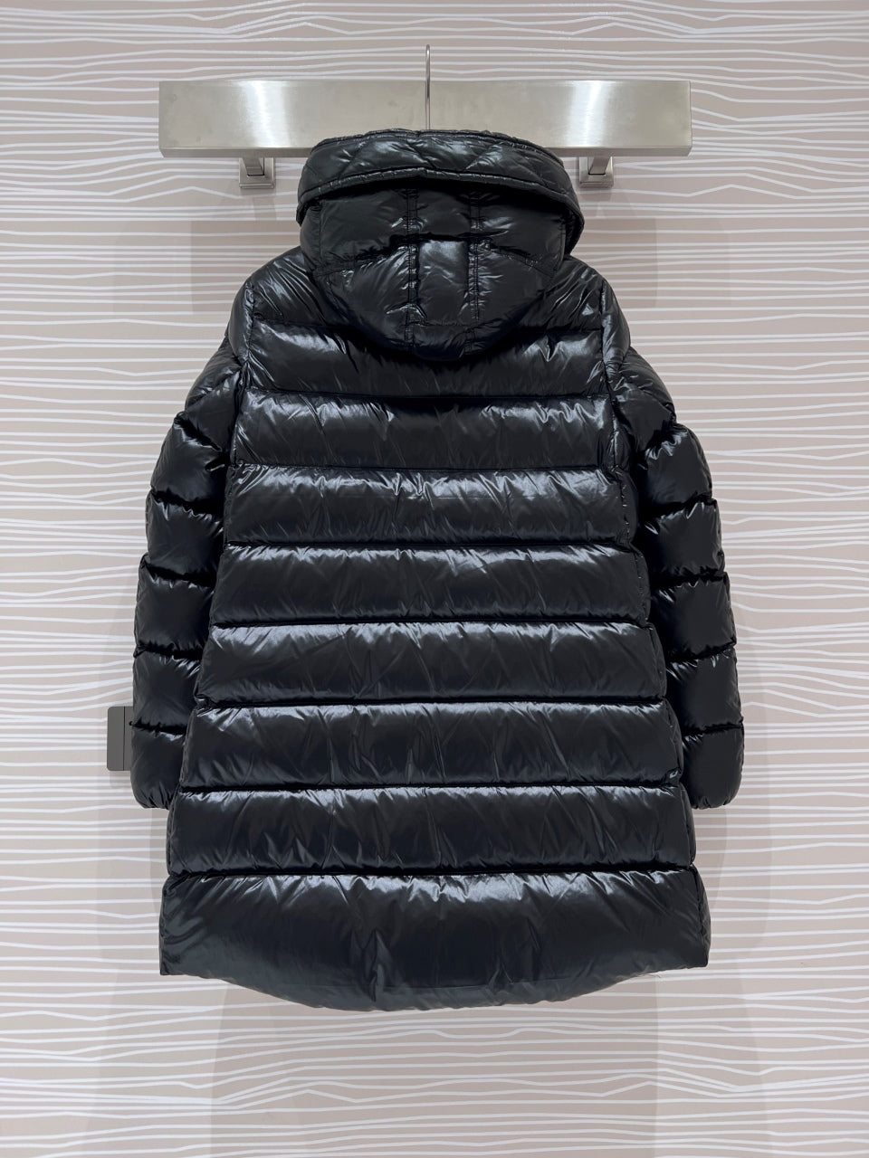 Moncler Down Feather Coat Long Sleeved For Women #1250941