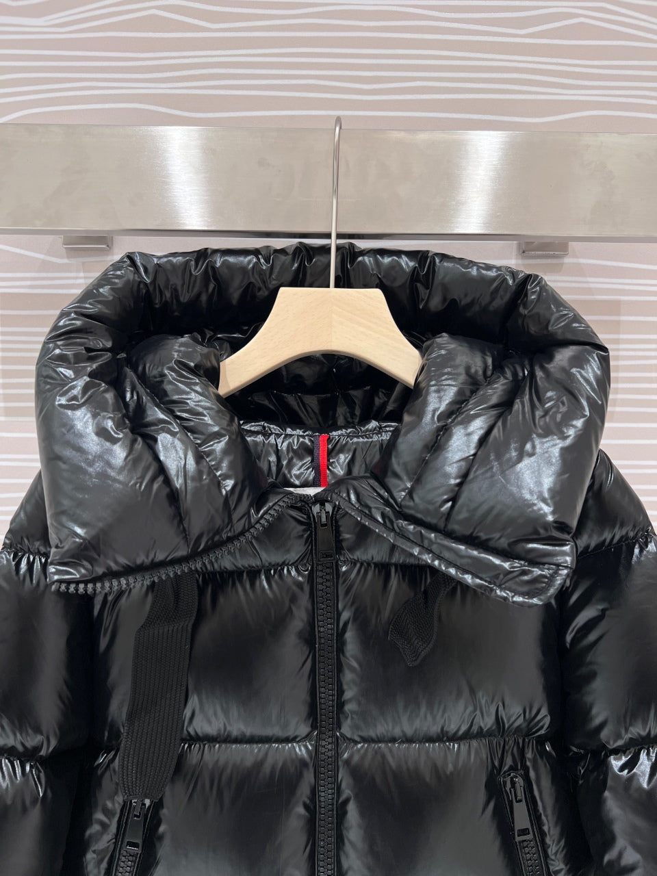 Moncler Down Feather Coat Long Sleeved For Women #1250945