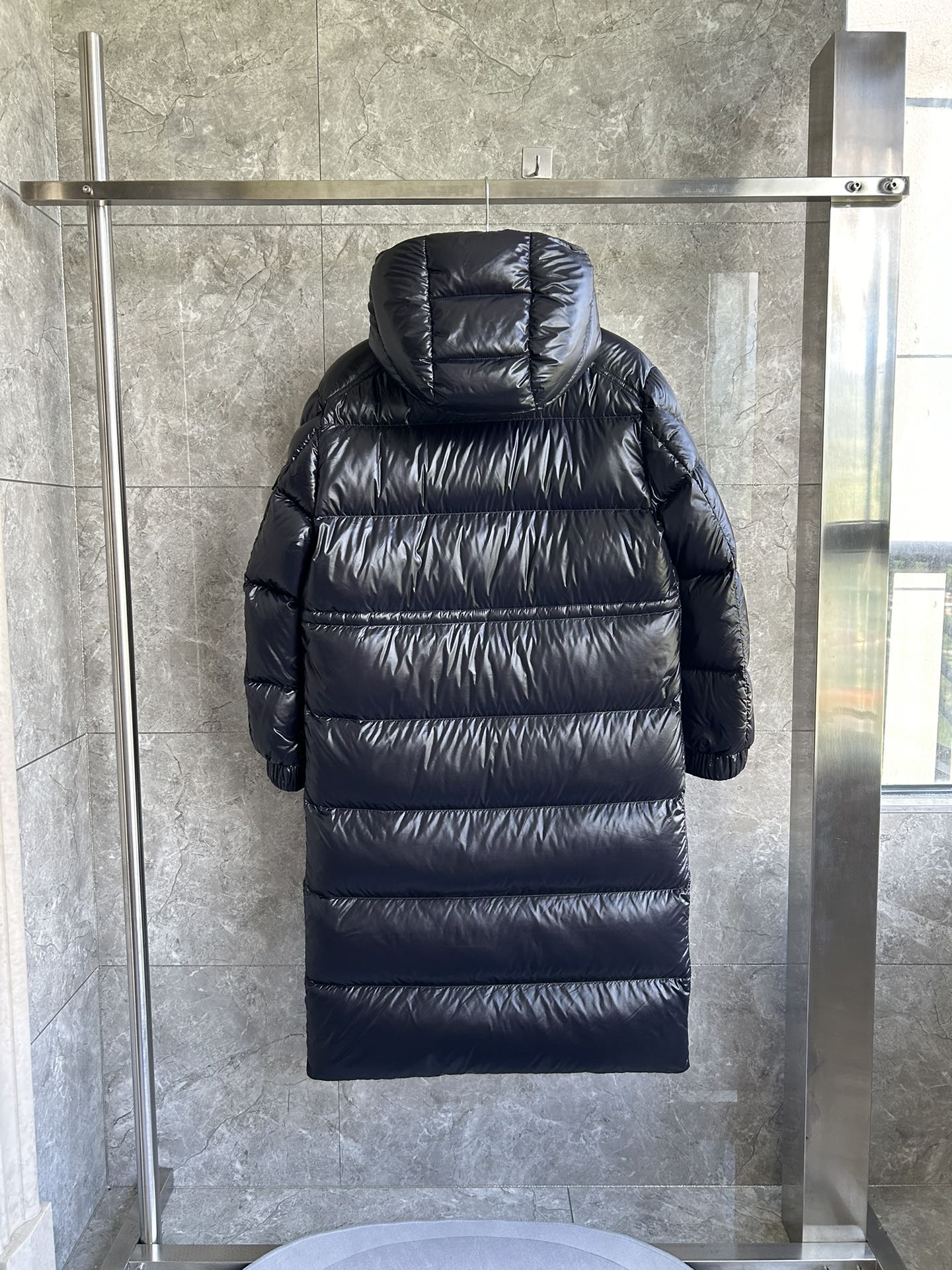 Moncler Down Feather Coat Long Sleeved For Women #1250982