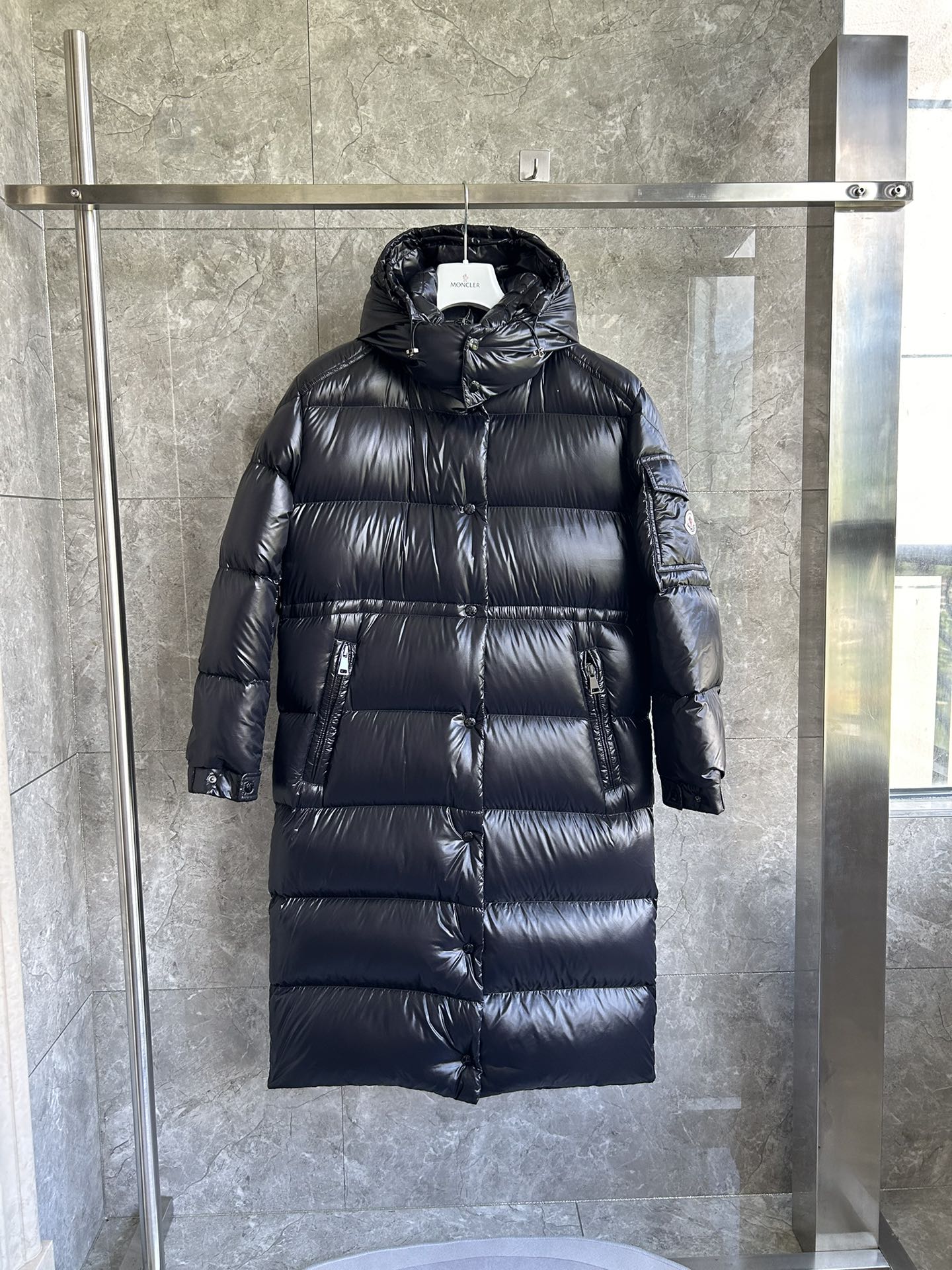 Moncler Down Feather Coat Long Sleeved For Women #1250982