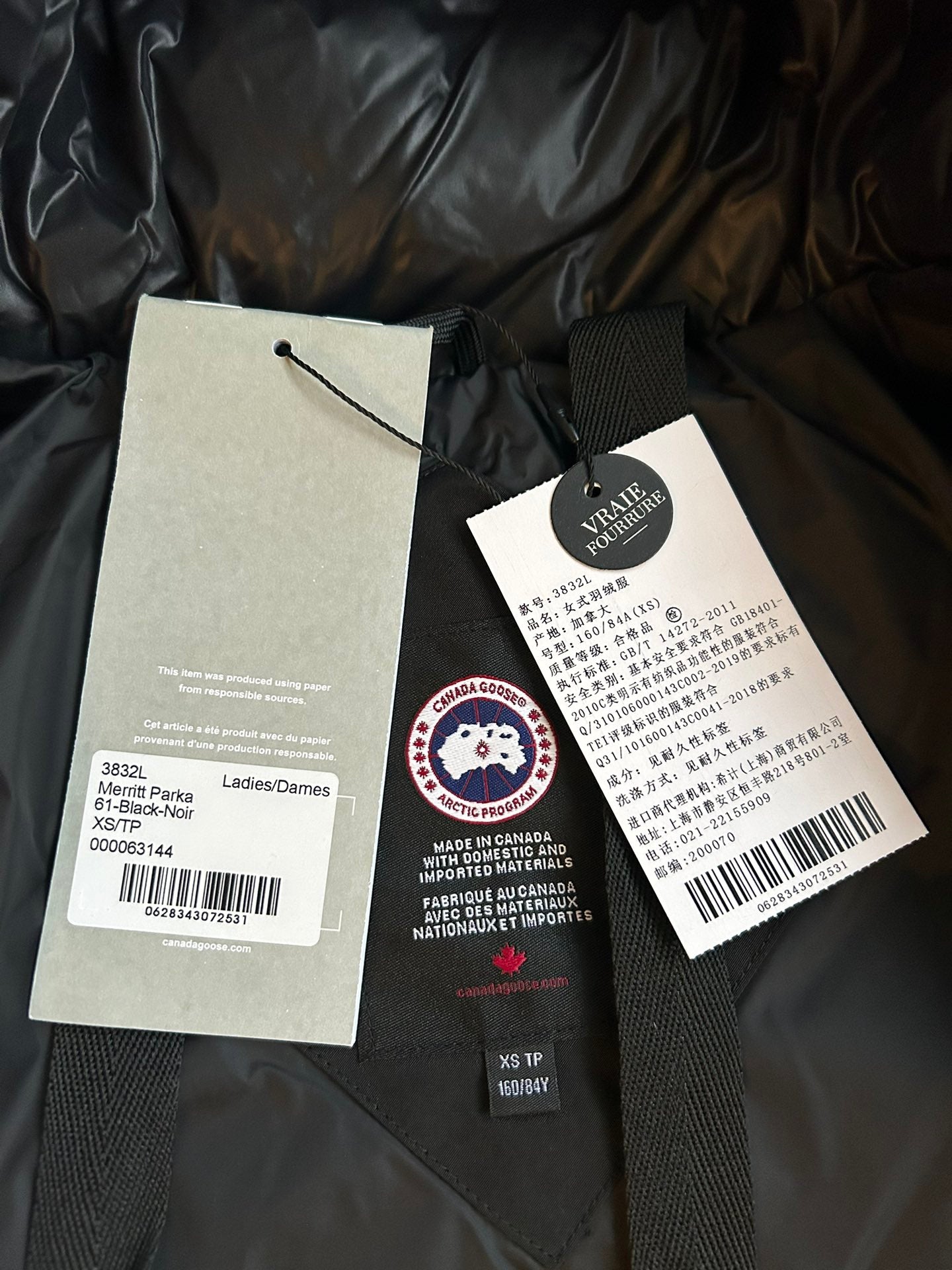 Canada Goose Down Feather Coat Long Sleeved For Women #1251122