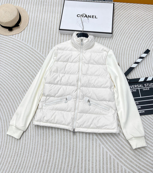 Moncler Jackets Long Sleeved For Women #1251637