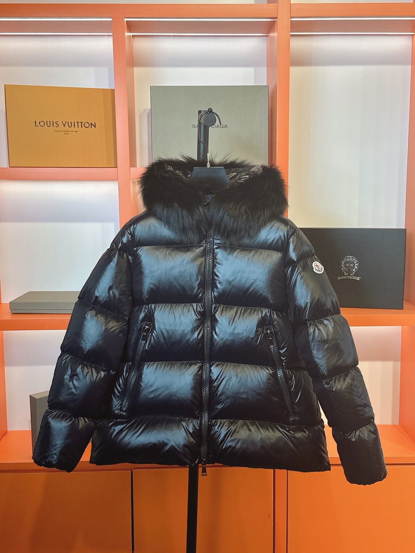 Moncler Down Feather Coat Long Sleeved For Women #1256990