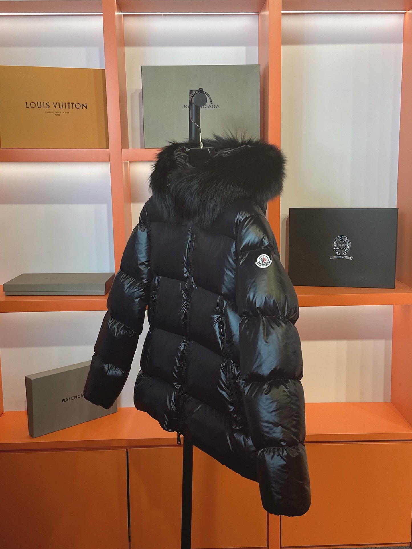 Moncler Down Feather Coat Long Sleeved For Women #1256990