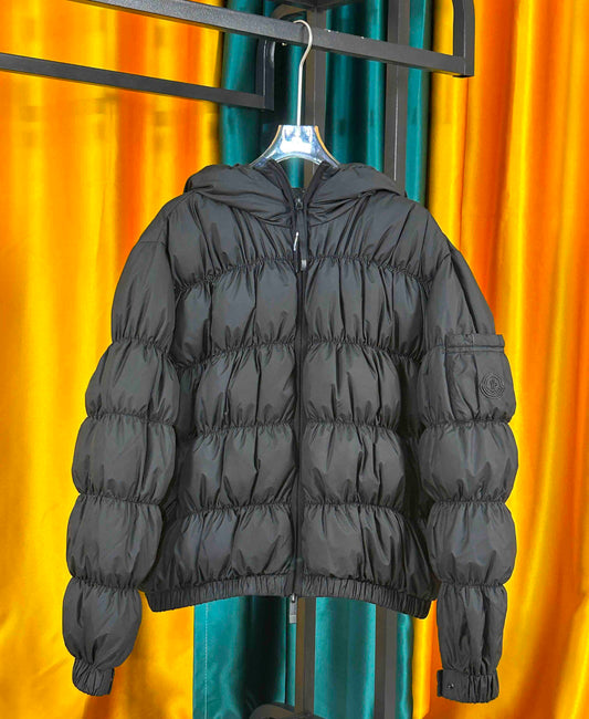 Moncler Down Feather Coat Long Sleeved For Women #1256992