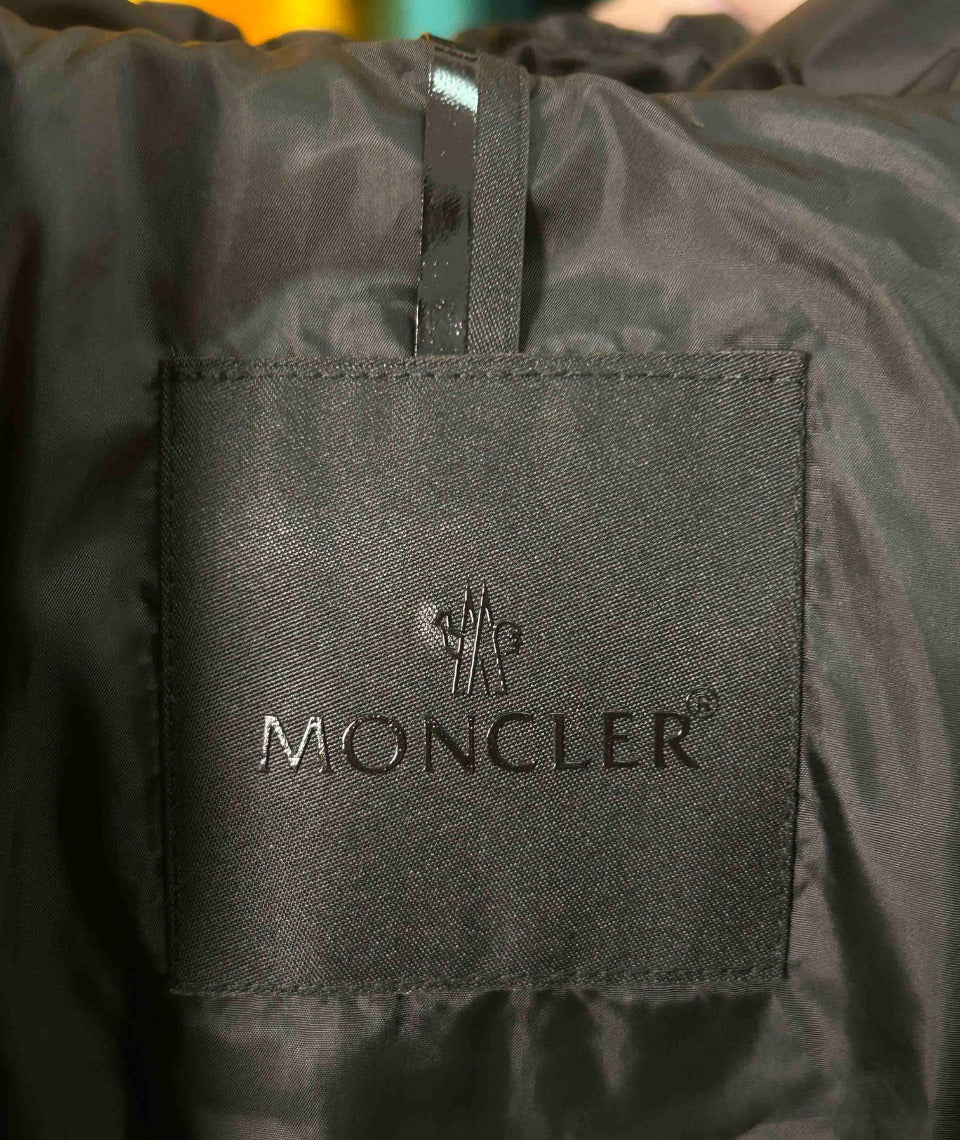 Moncler Down Feather Coat Long Sleeved For Women #1256992