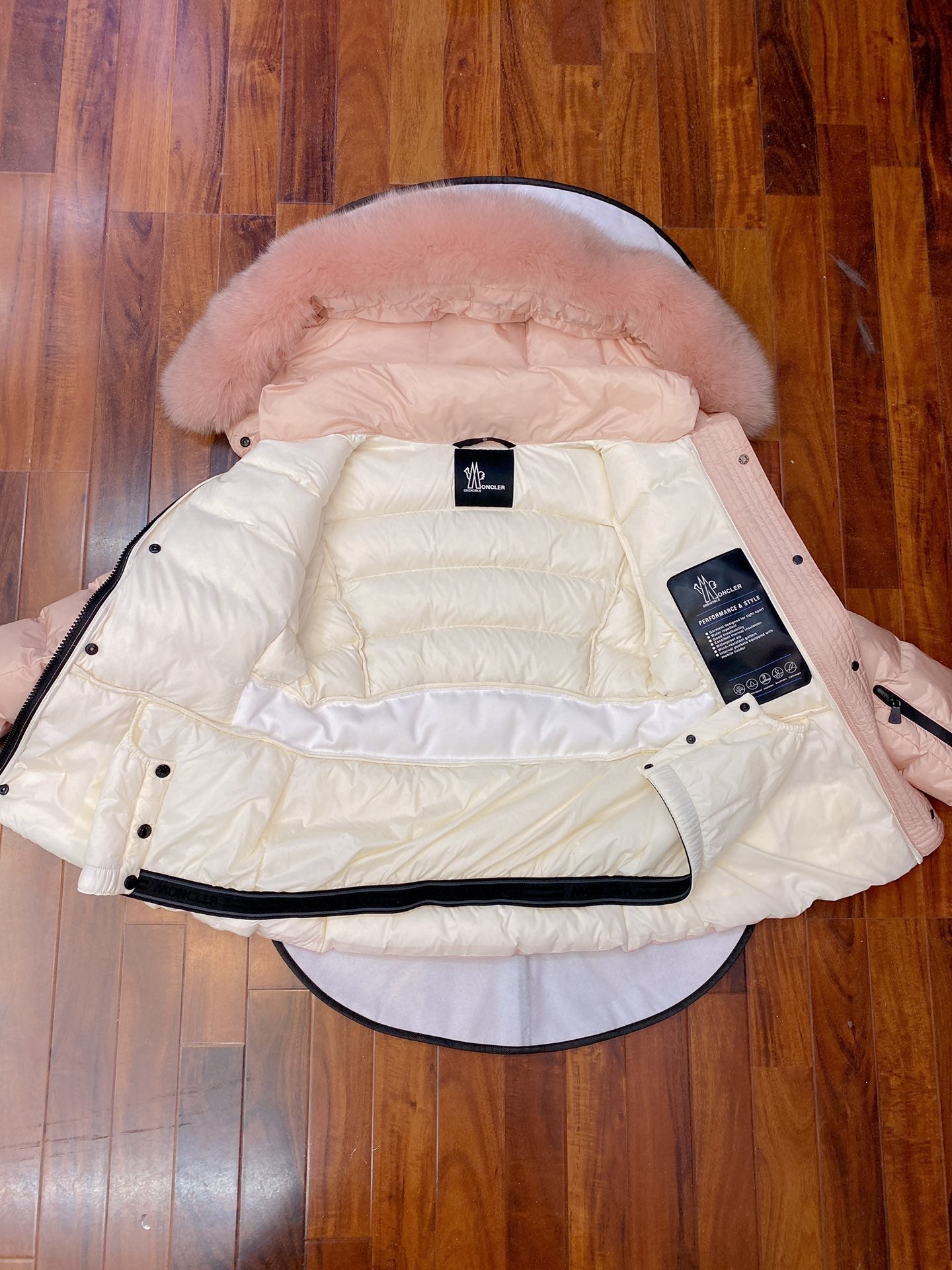 Moncler Down Feather Coat Long Sleeved For Women #1256994