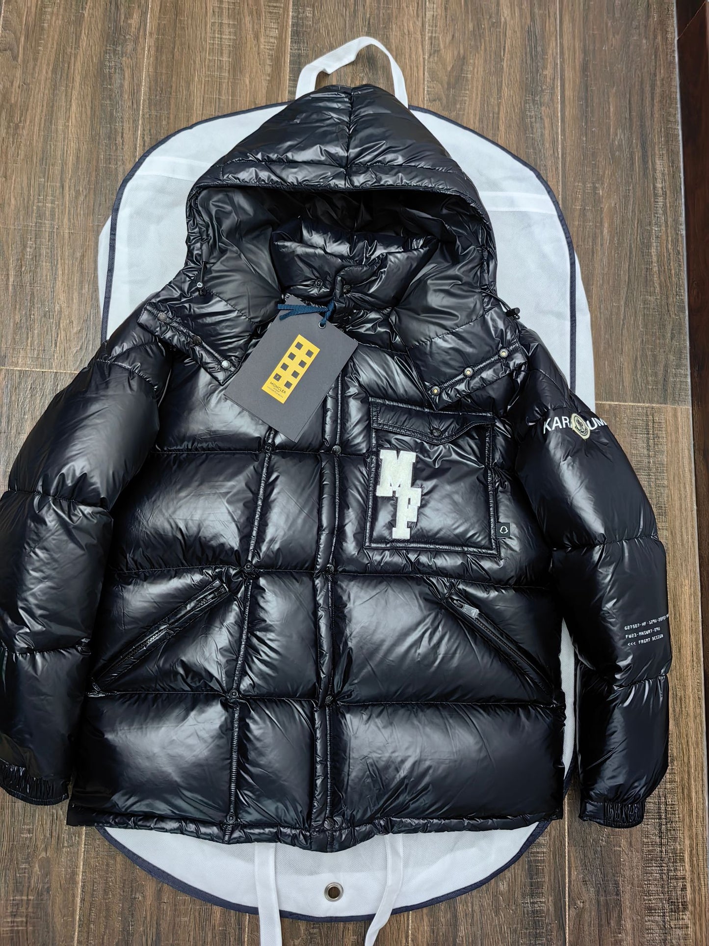 Moncler Down Feather Coat Long Sleeved For Men #1260000