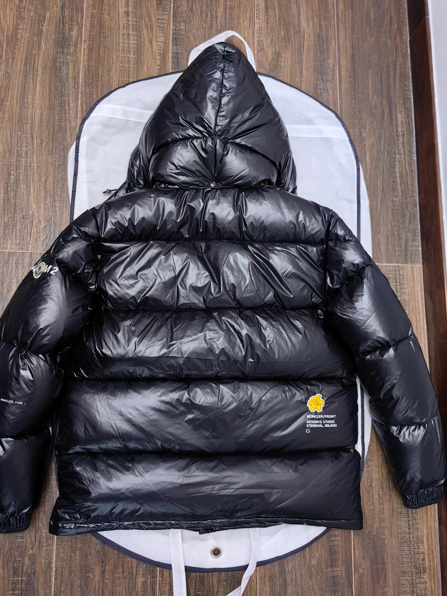 Moncler Down Feather Coat Long Sleeved For Men #1260000