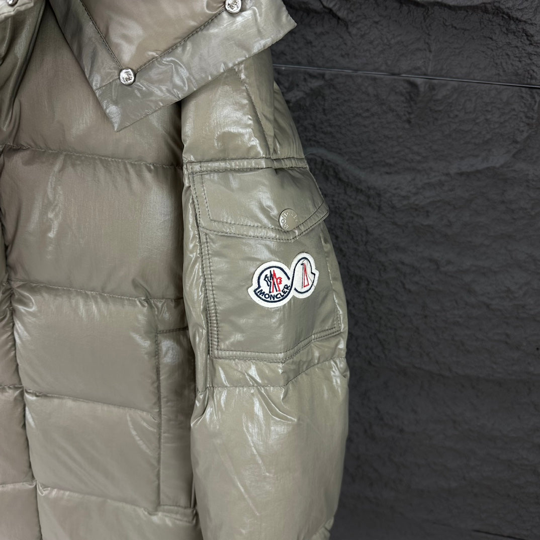 Moncler Down Feather Coat Long Sleeved For Men #1262652