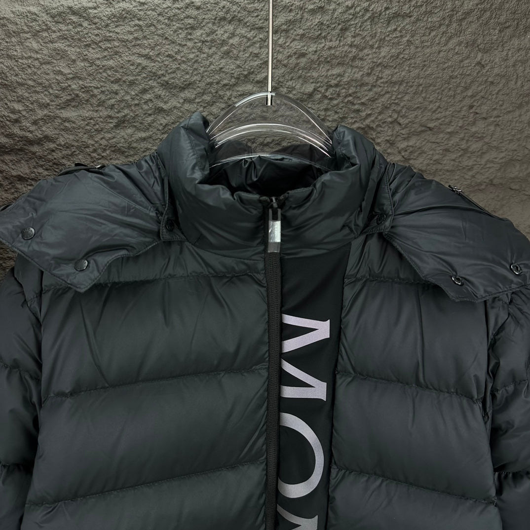 Moncler Down Feather Coat Long Sleeved For Men #1262656